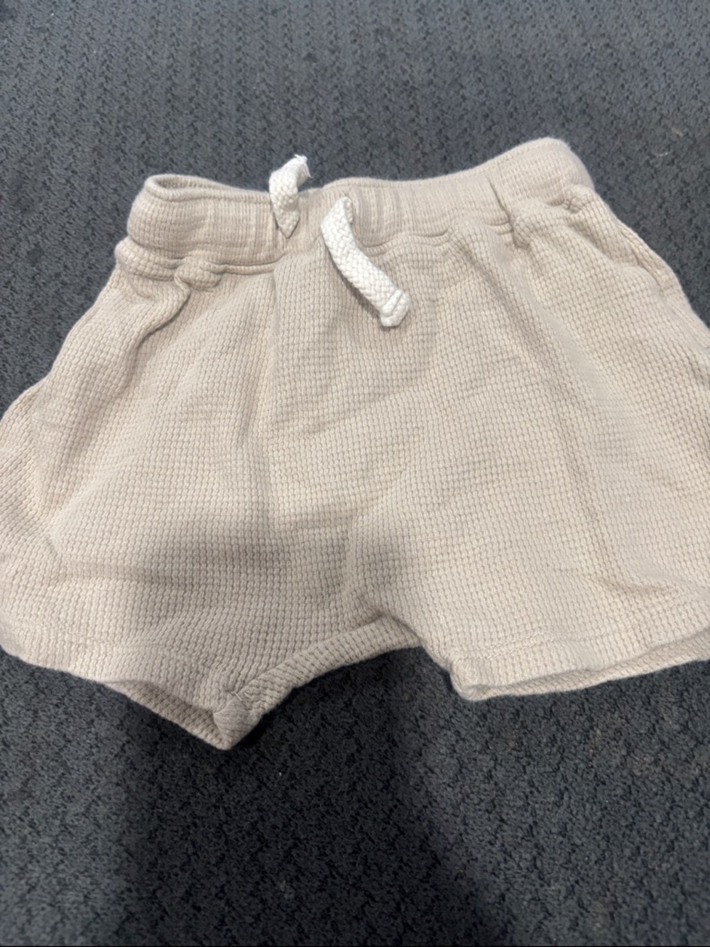 🟢10/$10 - Neutral Waffle-Knit Kids Shorts - Cream